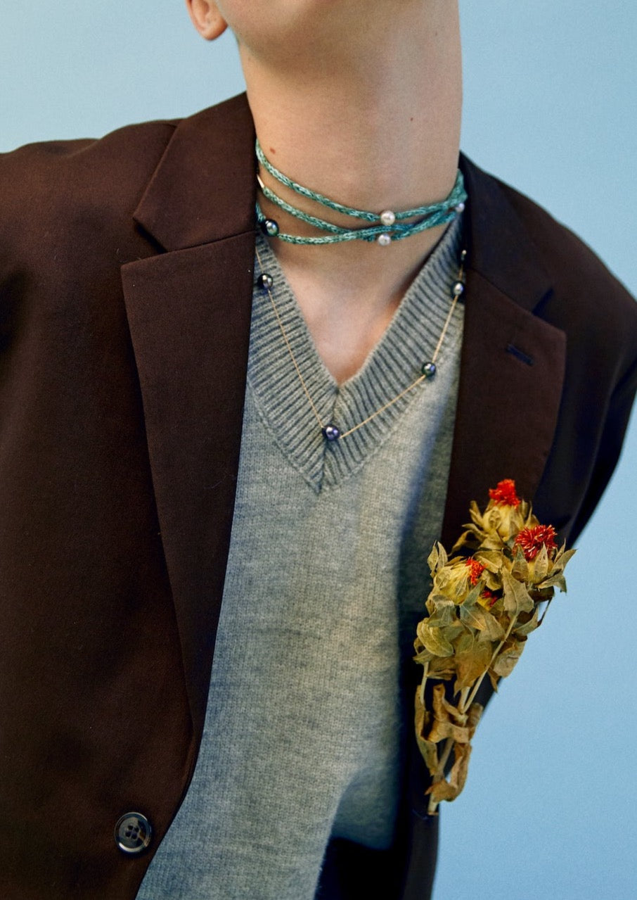 Dark Rhapsody of Pearls Necklace