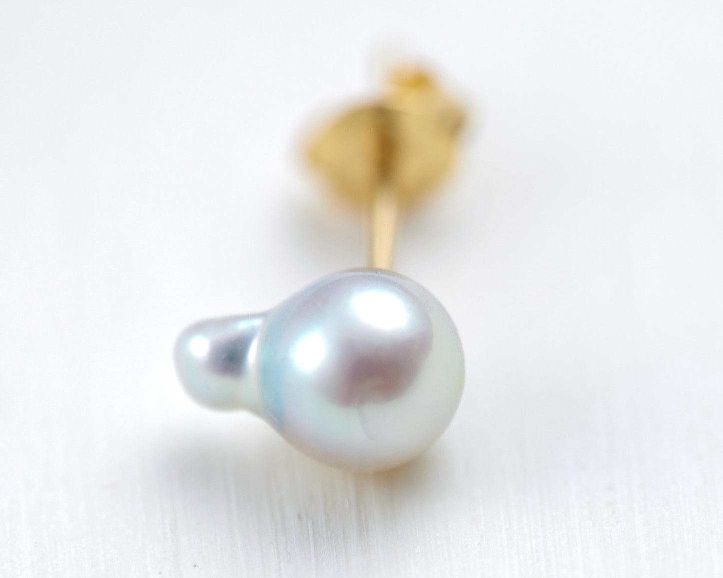 Rhapsody of Pearls Studs