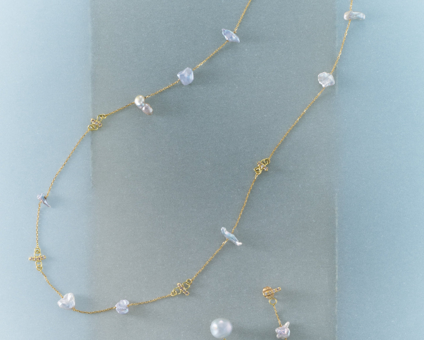 Keshi Iroha Earring