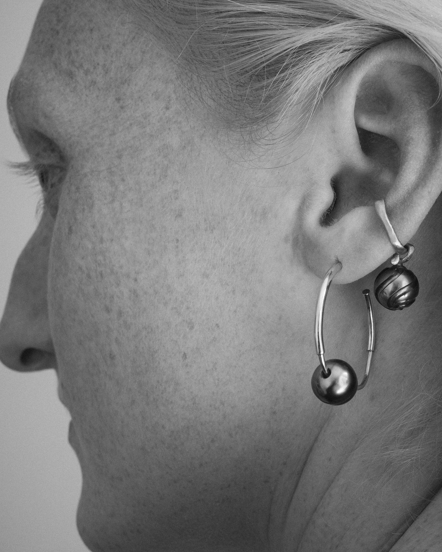 Textured Tahitian pearl Ear Cuff