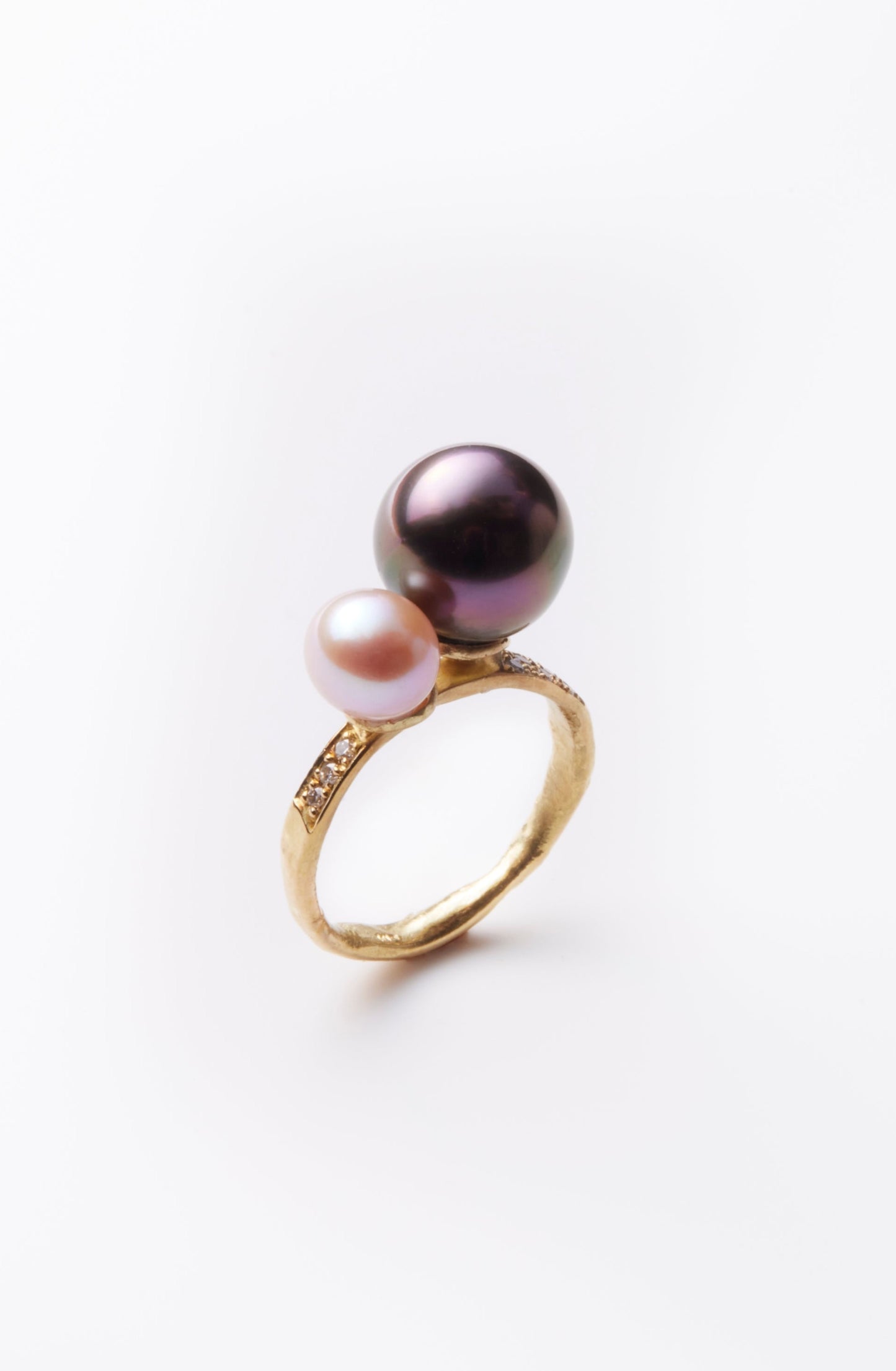The Forest Ring - Tahitian pearl and Lavender pearl