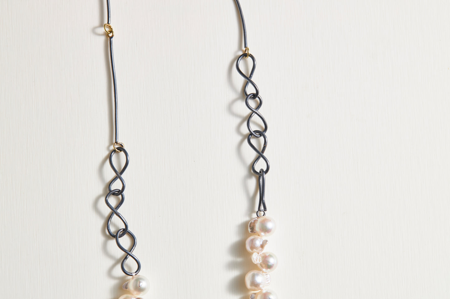 Dreamy Petal Vein Necklace