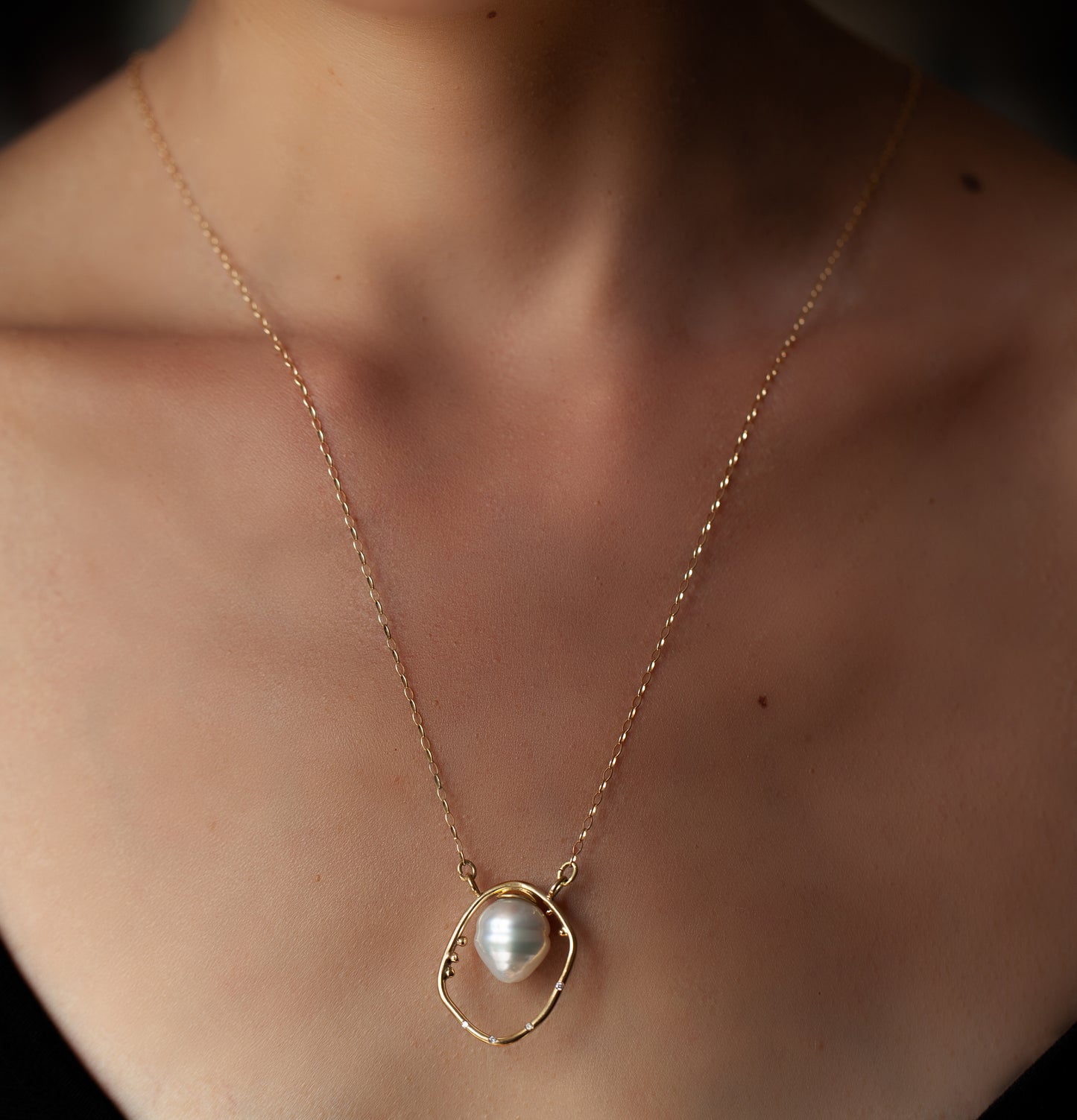 South Sea pearl Hoop Necklace with diamond