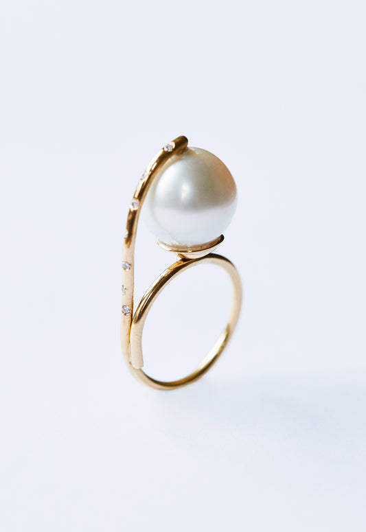 South Sea pearl Seed Ring with diamond