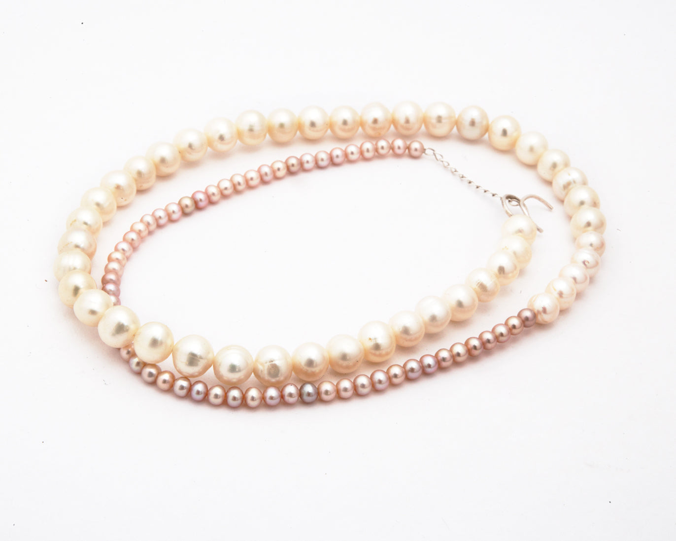 White and lavender pearl Necklace