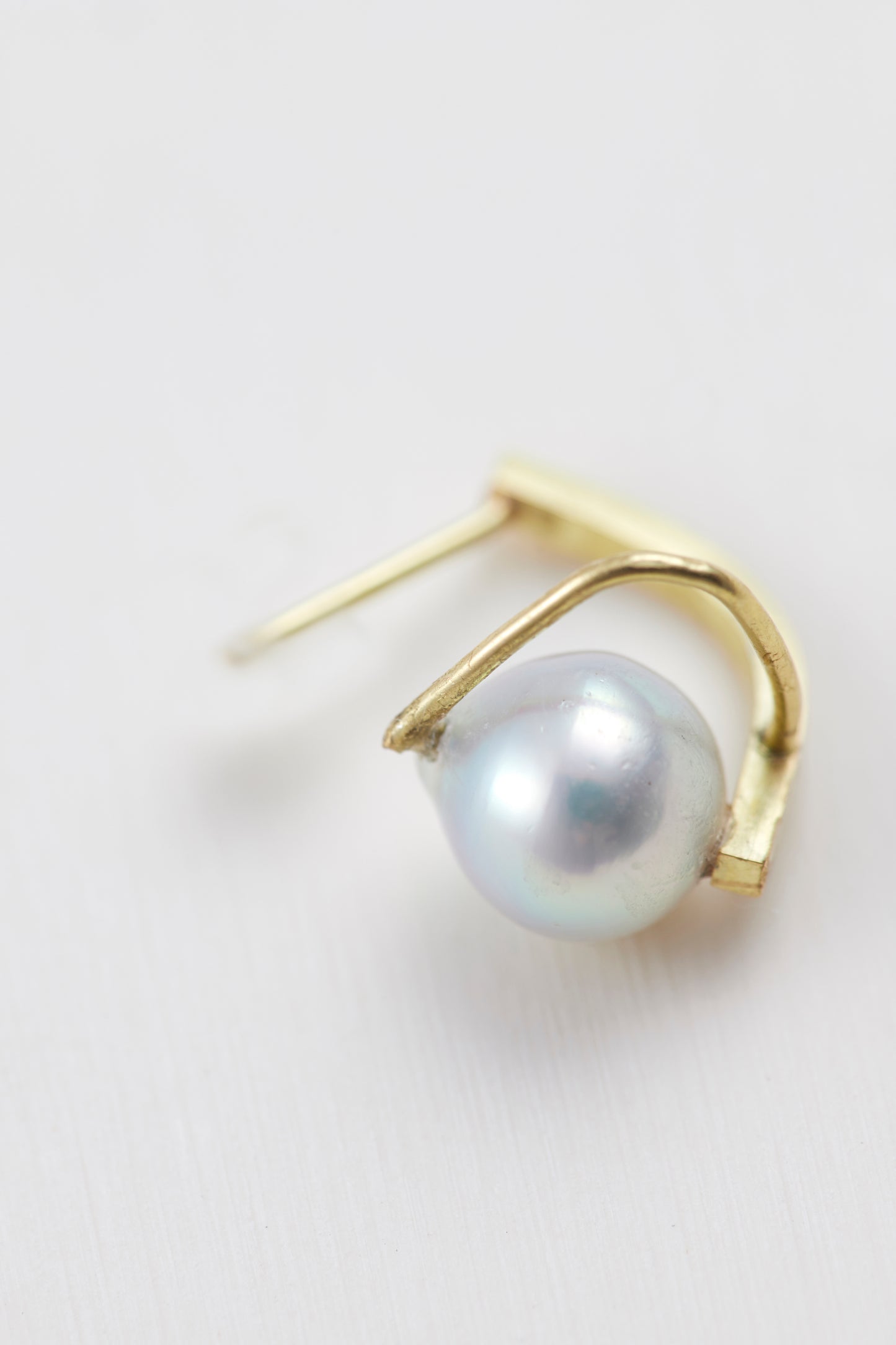 Angle Single earring -Tahitian pearl