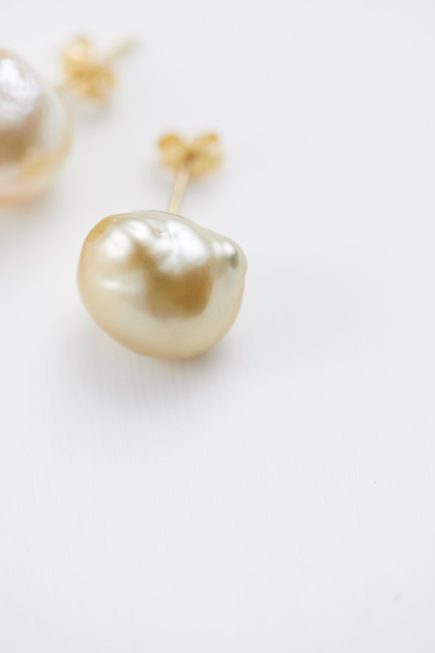 10-11mm  Baroque gold pearl Earrings -Honey